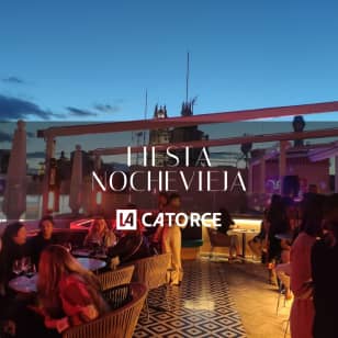 NOCHEVIEJA EN LA CATORCE SKY BAR.