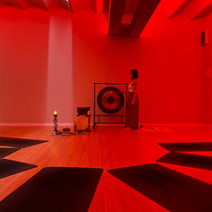 Ceremonia de cierre 2025: Yin, Sound & Journaling