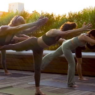 Clase de yoga en Room Mate Gerard Hotel 4*