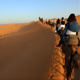 Randonnée à dos de chameau dans le désert de Merzouga pour 1nuit à Merzouga