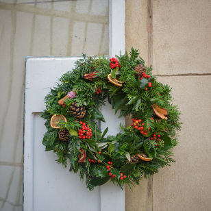 Christmas wreath making workshop at Fulham Palace