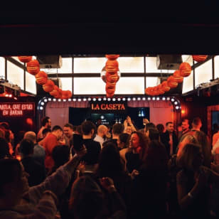 La Caseta: Tapeo andaluz, rumba en directo y tardeo en Barcelona