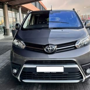 Reykjavik: Private Transfer to Keflavik International Airport