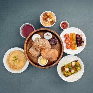 Berliner Fernsehturm : entrée + petit-déjeuner
