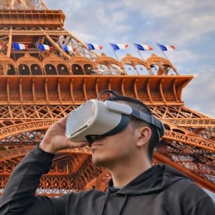 Tour Eiffel : expérience guidée en réalité virtuelle