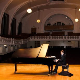 La Sonata al chiaro di luna di Beethoven a lume di candela
