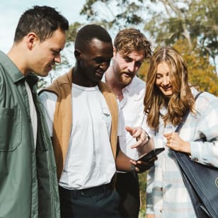 Picnic misterioso en Adelaide Hills con amigos: aventura gastronómica autoguiada