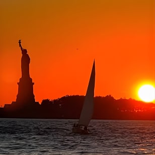 Private Sail um New York City und die Freiheitsstatue