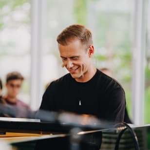 Armin van Buuren PIANO Tour
