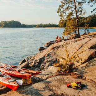 Family and kids friendly private kayak tour in Stockholm Archipelago