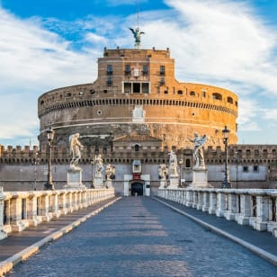 Rom: Schlangenstütze für Castel Sant'Angelo