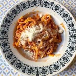 Lezione di cucina: impara a preparare pizza, pasta e gelato
