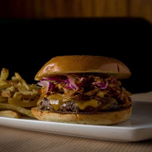 Startseite Burger Bar Premium: Gin & Burger