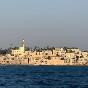 השכרת סירה פרטית בתל אביב-יפו עם רב חובל (שעה או שעתיים)