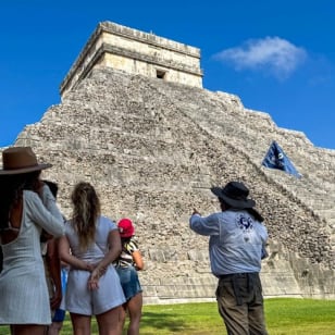 Chichén Itzá: Entrada + Tour a pie