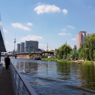 Berlin: 1-hour historical lake cruise departing from Friedrichstraße