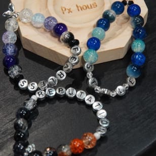 Taller de bricolaje de pulseras