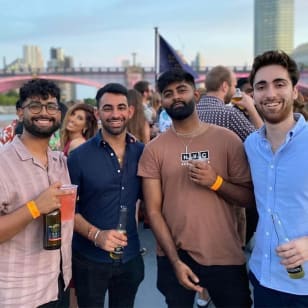 Fiesta en barco de Bollywood