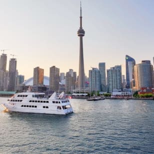 Toronto Harbour: Dinner Cruise