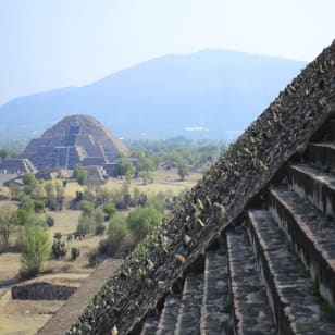 Teotihuacan Sunrise Tour: Guided Tour of the Pyramids with Optional Lunch