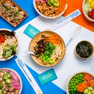 Hula Poke Food - Sagrada Familia