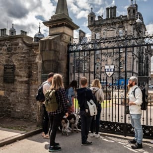 Edimburgo: biglietto d'ingresso per il castello di Edimburgo + tour a piedi Harry Potter