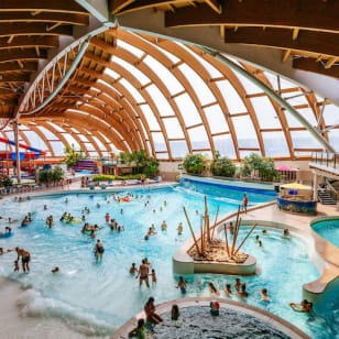 Acquaworld – Indoor and Outdoor Water Park