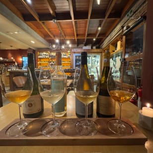 Wine Flight "Orange is The New White" - Miya Wine Bar Campo Belo