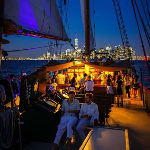Sunset Wine & Jazz City Sail auf dem Clipper City