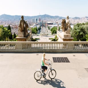 Scenic Barcellona Tour in E-Bike: viste panoramiche da Montjuic