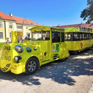 Vienna: Schönbrunn Express Hop-on Hop-off Train