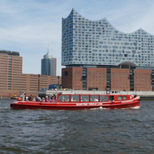 Hop-on Hop-off Harbor Tour Hamburg