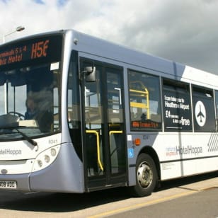 London: Bus Transfer To/From Heathrow Airport and Heathrow Renaissance Hotel