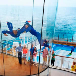 San Francisco Indoor Skydiving con 2 voli e Certificato Personalizzato