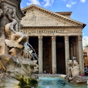 Pantheon: Fast Track Ticket + Small Group Tour