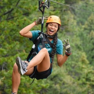 Aventura de 6 tirolinas en las Montañas Rocosas en CO ¡La más larga y rápida!
