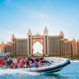 Xclusive Yacht: tour in motoscafo di 90 minuti - Ain Dubai, Palm, Atlantis & Burj Al Arab