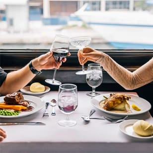 Premier Dinner Cruise auf dem Michigan See