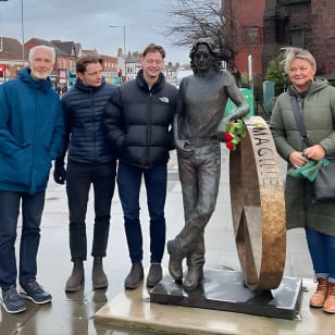 Tour Beatles y cerveza Un recorrido por los pubs y las melodías de Liverpool