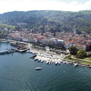 Lake Maggiore and Borromean Islands: Hop-on Hop-off Ferry Tour