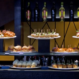 Menu 16 pintxos donostiarras + bouteille de vin à Orio Valencia