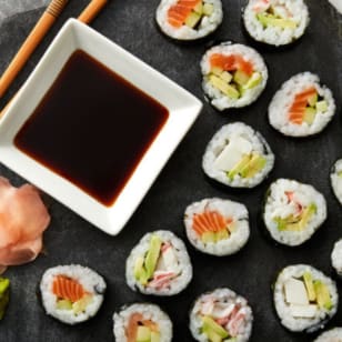 Sushi hecho a mano