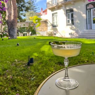 Pairings with Food & Beverage in the Garden of the Palácio Do Visconde