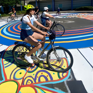 En bicicleta por Portland, Oregón: puentes, barrios, poesía y rosas
