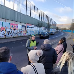 Recorrido por los conflictos de Belfast: muros y puentes