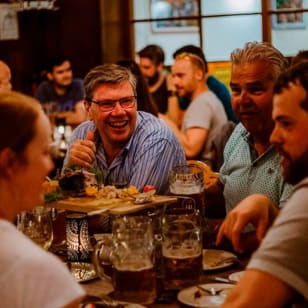 Tour serale di birra e cibo in Baviera
