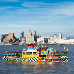 Crucero explorador por el río Mersey en ferry