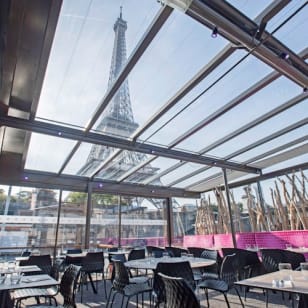 Paris: Eine Kreuzfahrt auf der Seine mit Audioguide + Abendessen im Bistro Parisien