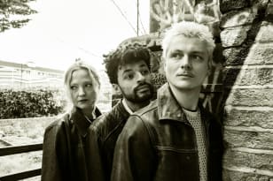 Alien Chicks: Live-Performance + Autogrammstunde (14+ mit einem Erwachsenen)