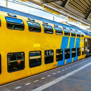 Efteling: Trein + bus van/naar Amsterdam